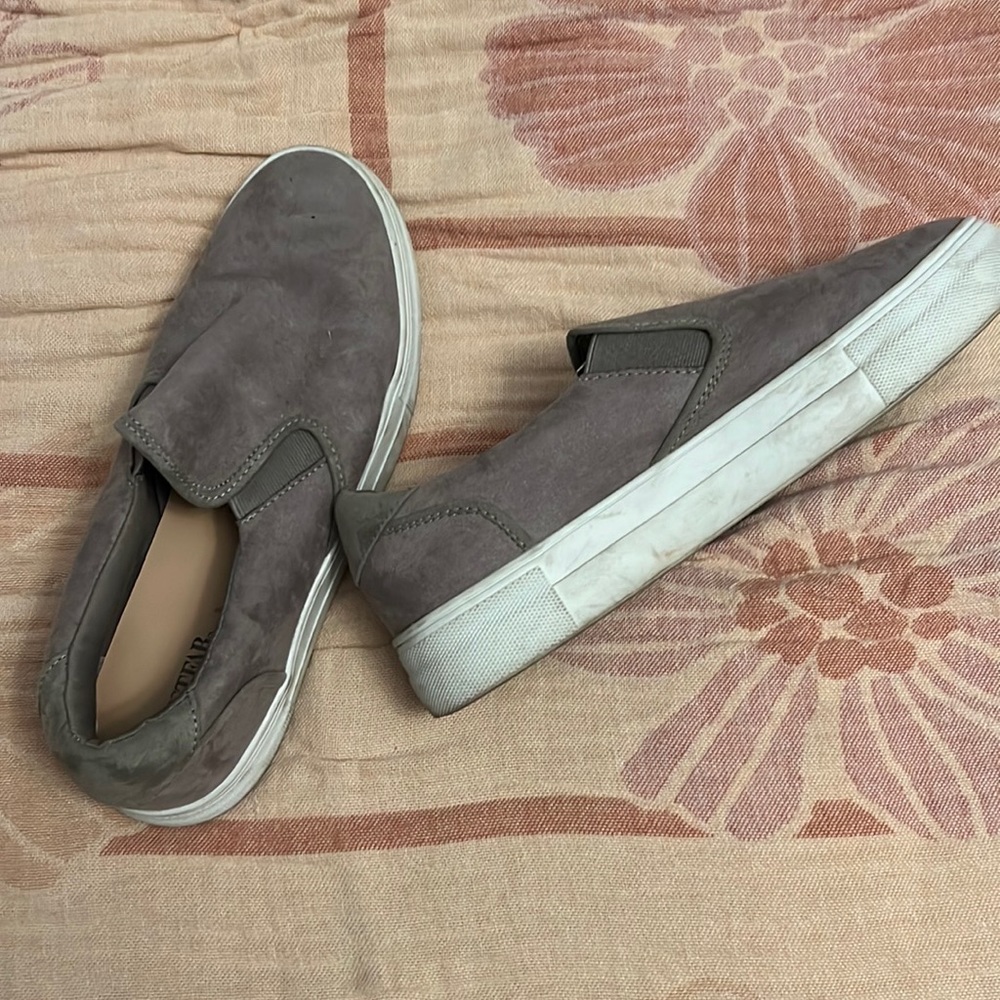 Womens flats